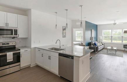 Landing Amazing 3BD Pool Yoga Studio - Photo 62