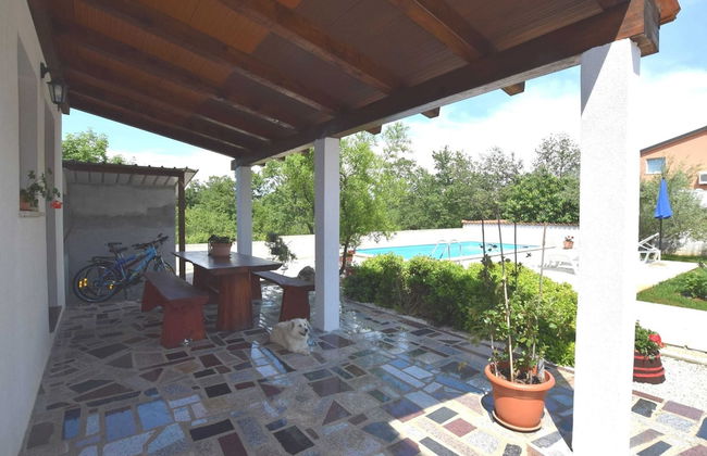 Lovable Apartment, Pool With Deckchairs, Fenced Garden With Grill, Wifi and Airco - Foto 20
