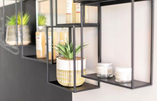 L'entre deux-suite romantique - jacuzzi privatif - clim réversible - wifi - Foto 13