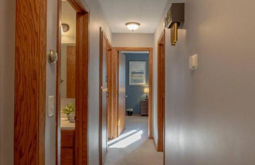 Family Home W/ 2 King, 2 Queen Beds + Game Room - Foto 10