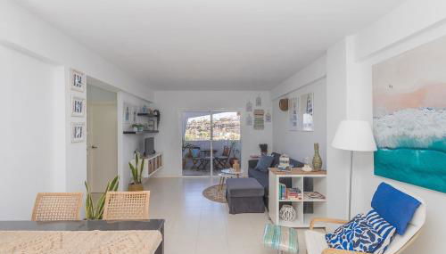 GuestReady Residencial La Palmita Agaete con piscina - Photo 3