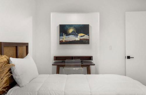 Modern Cactus Home - Luxe with Spa-baths Pool & Firepit - Foto 43