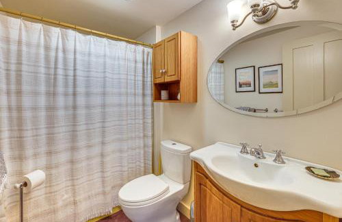 Family Friendly! Lovely Strafford Gem with Game Room - Foto 14