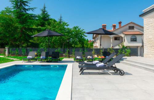 Modern 300m2 Villa - King Beds & Leisure Zone - Foto 12