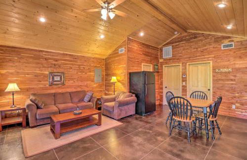 Heber Springs Cabin with Deck and River Views! - Foto 1