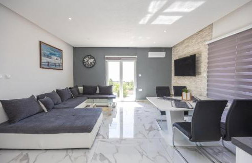 Awesome Home In Prgomet With Wifi - Foto 5