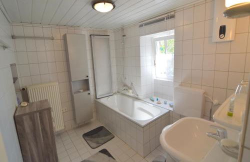 Appealing Apartment in Ittel With Garden, Parking, Bicycles - Foto 32