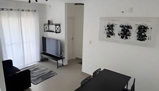 Apartamento completo, com vaga, varanda e piscina - Foto 1