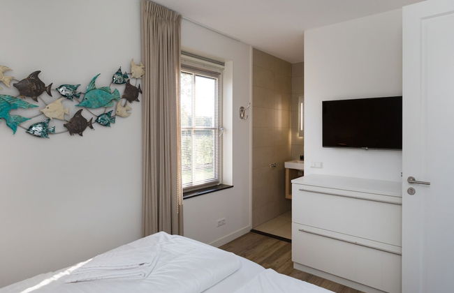 Stylish Villa by the Water - Foto 6