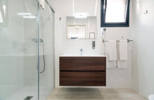 Castell Beach Aparthotel - Photo 76