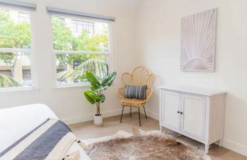 Cheerful 4BD Home in the Heart - Foto 18