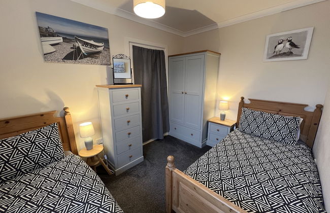 3 Bedroom Bungalow Moelfre- Private Garden,parking - Photo 4