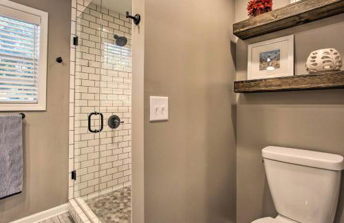 Modern Home with Yard and Deck, 1 Mi to Clemson U! - Foto 17