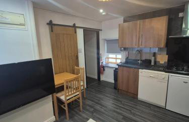 Town Centre Maisonette - Foto 5