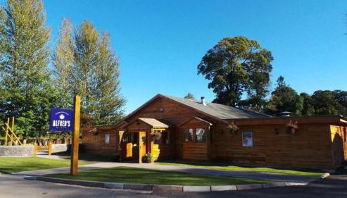 4 Bed House - Sleeps 9 - Hottub - Parking - Foto 5