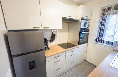 MOIN Apartments - Privater Parkplatz & Balkon, WiFi und TV - Foto 20