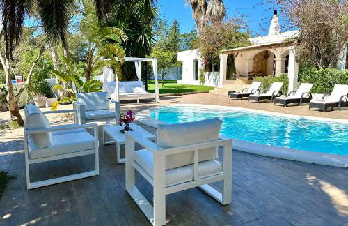 Stylish Ibiza Villa Near Beaches Private Pool & Lush Garden - Foto 39