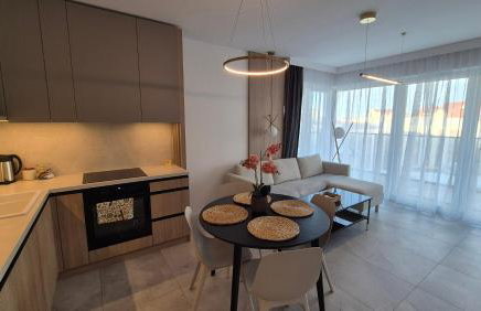 Towarowa Clock Apartment, free parking, air-conditioning, self check-in 24h - Photo 10