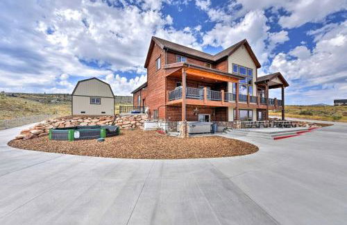 Cabin with Beach Access, Sport Court, Hot Tub and View - Foto 44