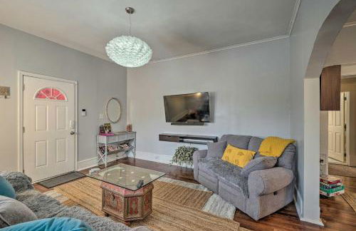 Bright and Airy Durham Cottage with Covered Porch - Photo 5