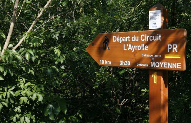 Peaceful Villa With Pool & Views - Foto 26