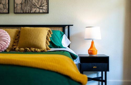 4 Bed sleeps 12 -Sea world-Six Flags-Down Town - Emerald Oasis - Foto 13