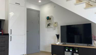 Luminoso dúplex con parking - Photo 5