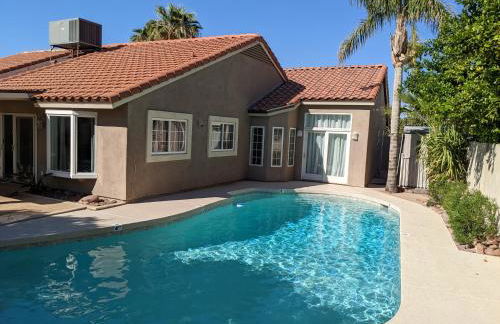 Heated Pool - Spacious, Cheerful Home 5br/3bath - Foto 1