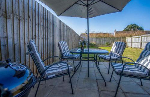 Johnnys Cove - 2 Bedroom House - New Hedges - Photo 9