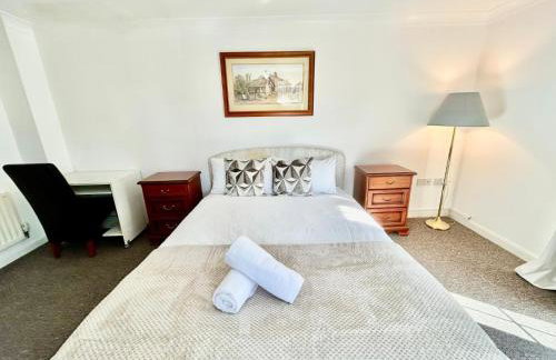 Mannys Apartment - Nice & Cozy 4Bed Flagship Lodge - Photo 28