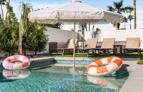 Desert Oasis: Pool, Spa, Golf Sim + EV Charger - Foto 14