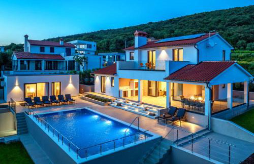 Villa with private pool, garden and seaview for max 11 Pers near Labin 5207-1 - Foto 4