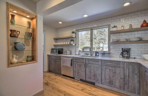 Family Lakehouse with Deck and Beach on Lake Champlain - Foto 12