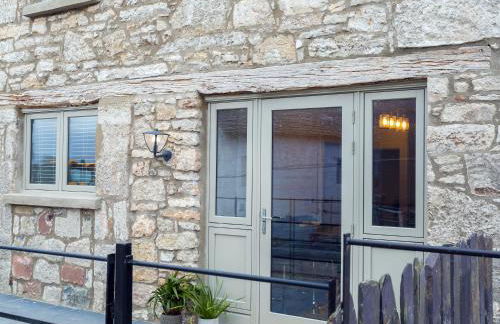 Gwel y Fenai - Photo 1