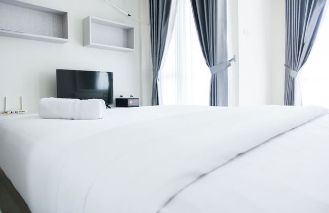 Central Jakarta Minimalist Studio Apartment at Elpis Residence - Foto 6