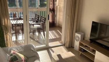 Descanso y jardines con piscinas - Foto 3