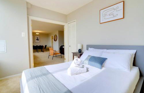 Group-Friendly Stay Near Metro - Foto 14