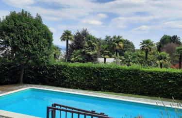 Villa Santa Chiara Lesa - appartamento vista lago con piscina - Foto 6