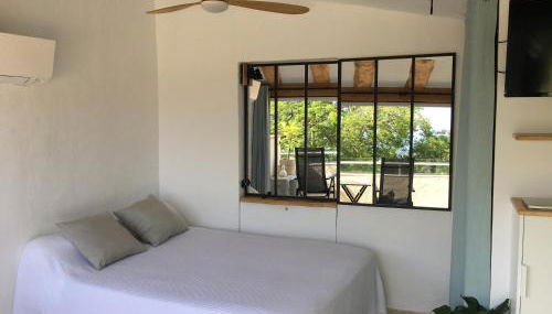 Studio le Nid, vue mer, village et collines avec terrasse - Foto 3