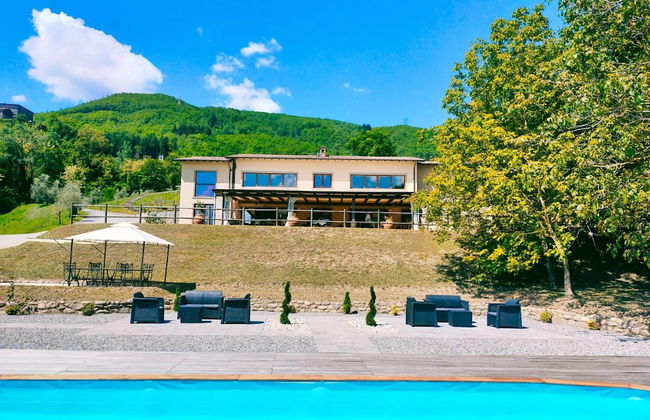 Holiday Home With Pool in Camporgiano - Foto 28