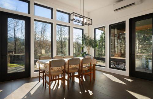 Bellingham Basecamp - Photo 10