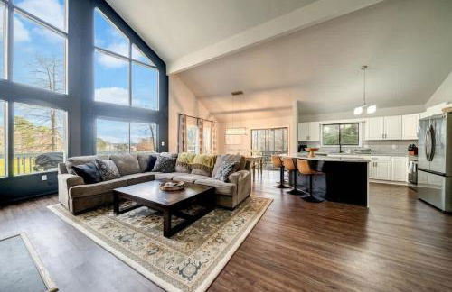 King Beds with Hot Tub Arcade & Golf Course View - Foto 11