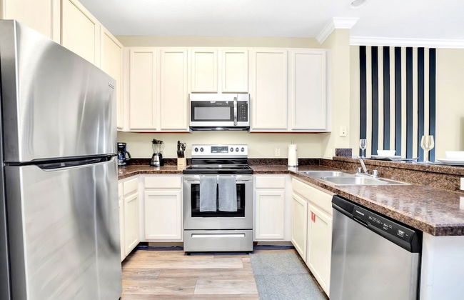 Upstay - Pet-friendly Condo w Pool Hot Tub Games - Foto 10