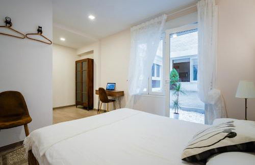 Exclusive quietness in the heart of Madrid with Public Parking, Breakfast, 2 bathrooms - Photo 37