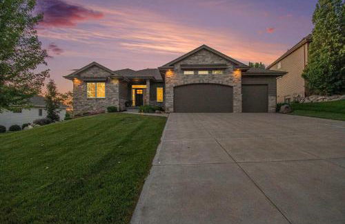 Luxury Stay with Golf Simulator and 3 King Bedrooms - Foto 60