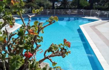 T1 bord de mer avec piscine dans residence privée - Foto 1