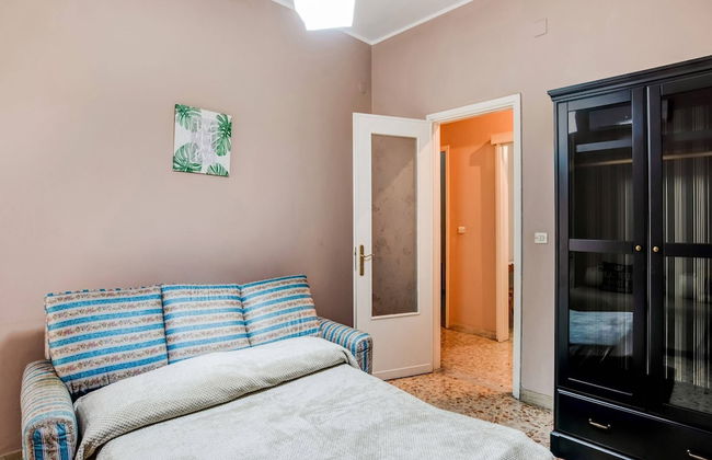 City Apartment w/ Balcony - Foto 14