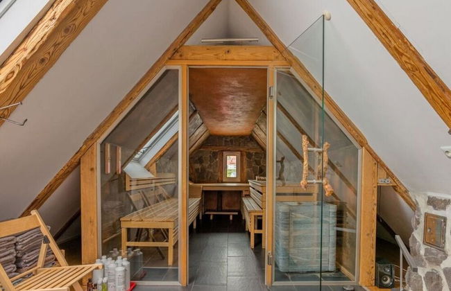 History and Luxus - Photo 36