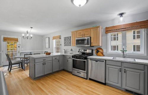 Modern Open Concept 4 Bed 2 5 Bath Mid to LongTerm Private Single Family Home - Foto 14