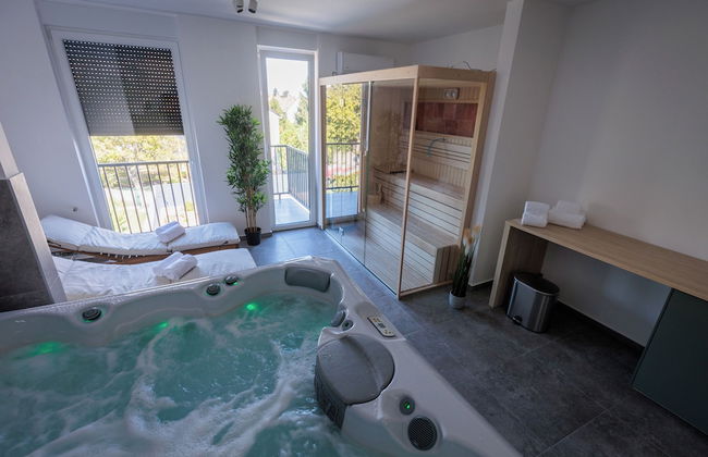 TESLA Residence Subotica - Photo 51